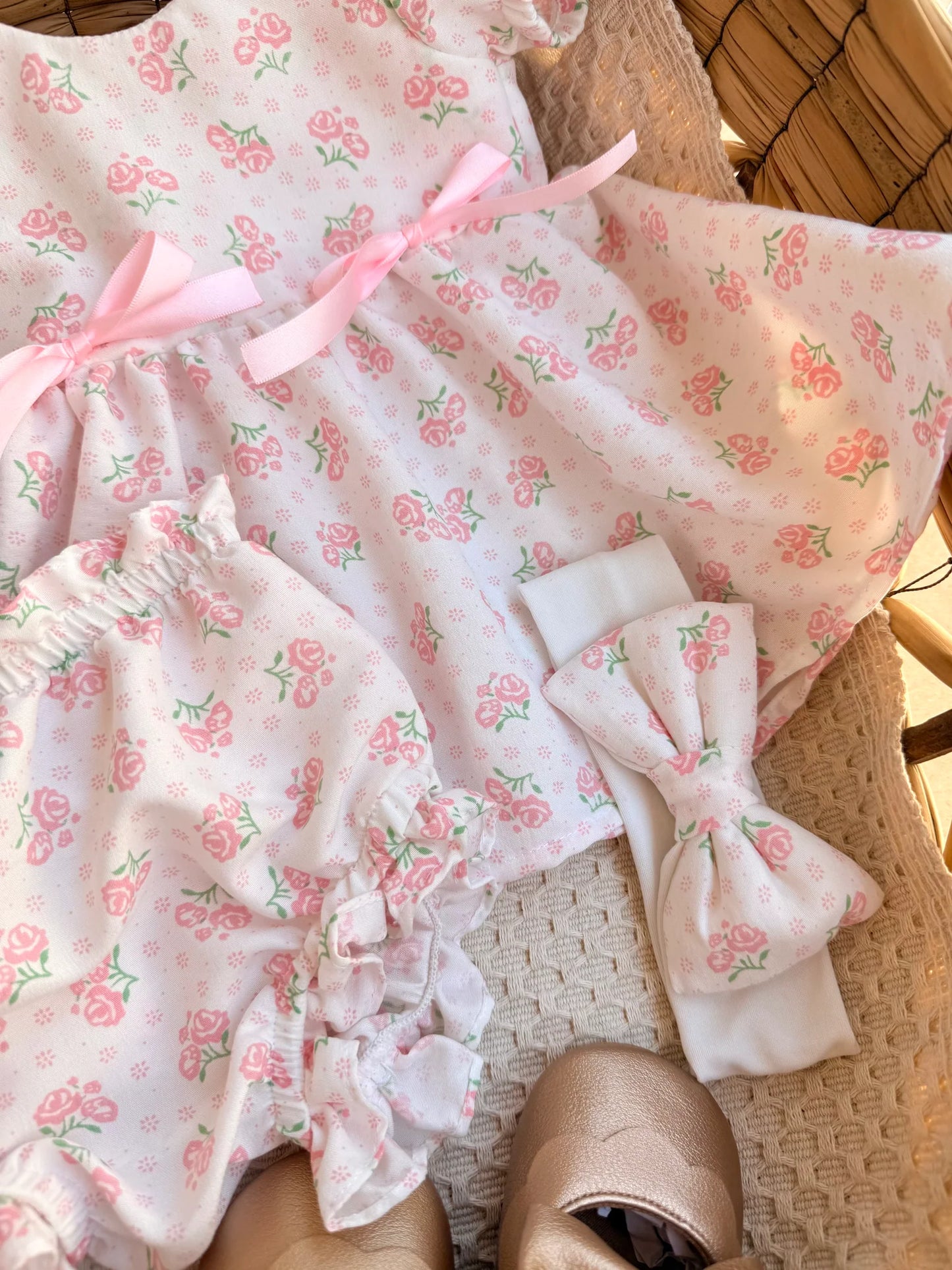 Vestido Tres Piezas Floral Rosa