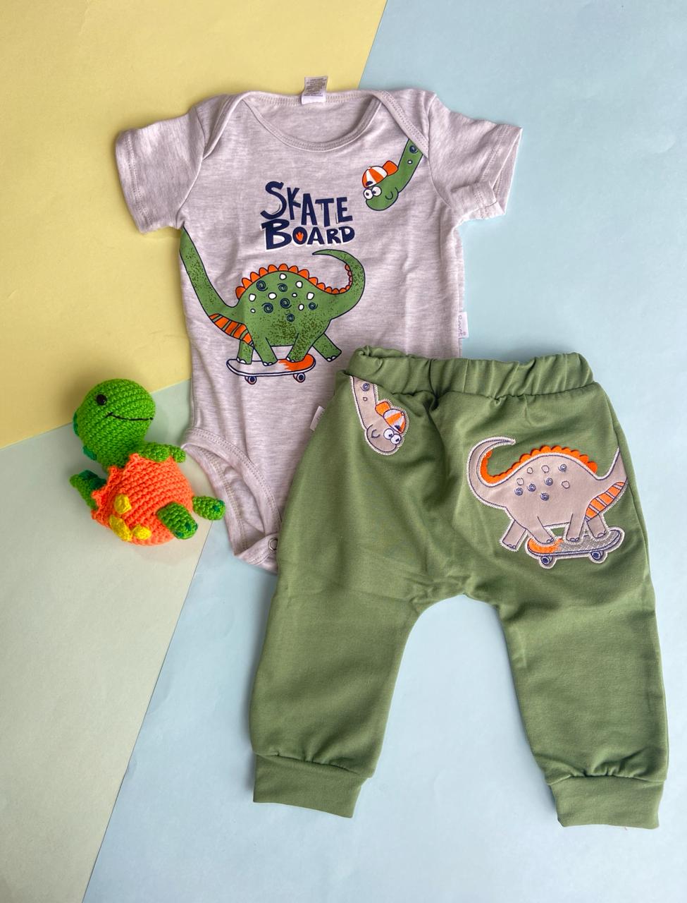 Conjunto Dino, Body Gris con Jogger Azul Verde