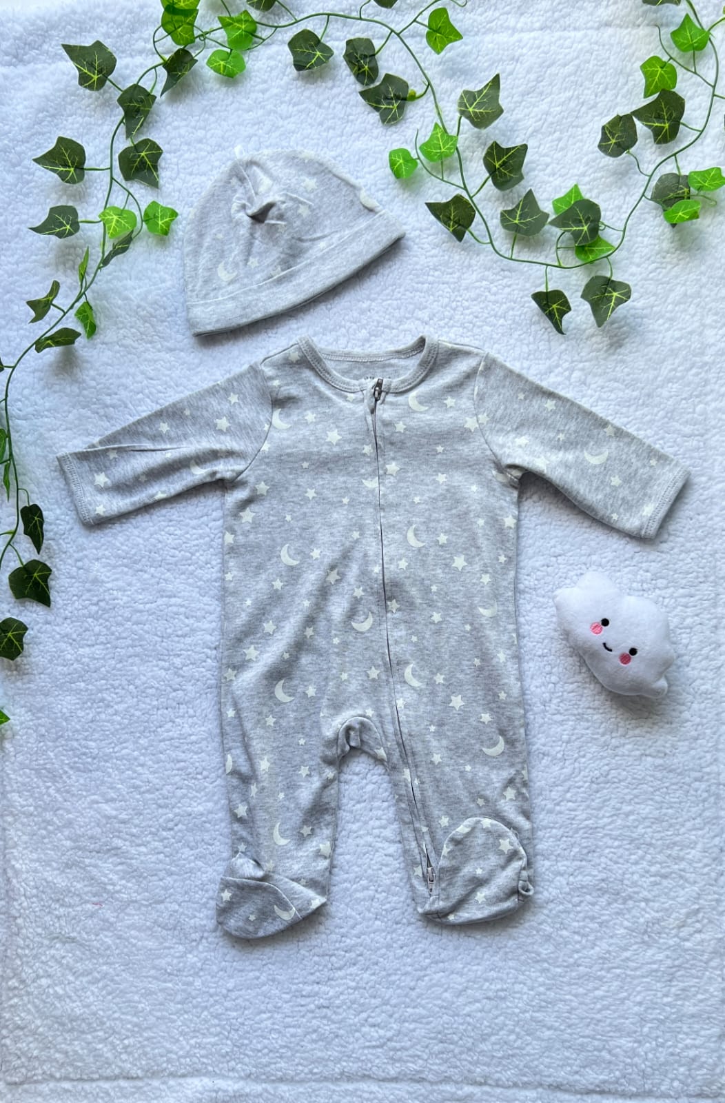 Pijama de Luna Gris Con Gorro