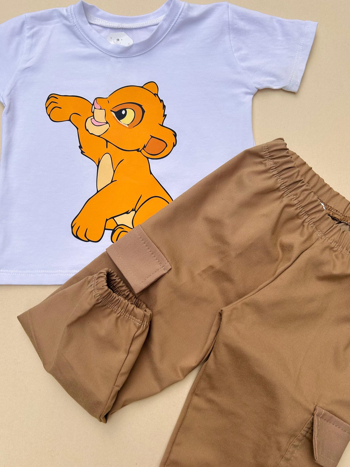 Conjunto Jogger León Blanco con Marrón