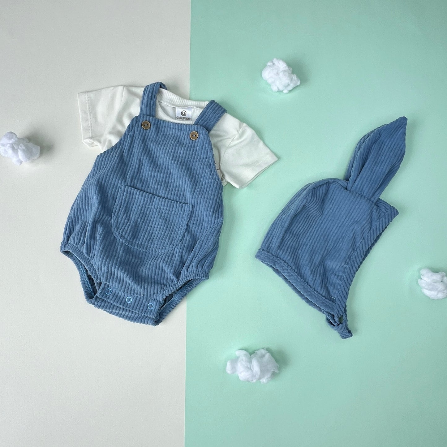 Asoleador Azul con Pava Y Camisa Blanca