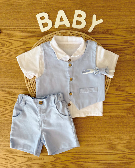 Conjunto Elegante Para Niño Con Camisa, Chaleco, Corbatín Y Bermuda En Color Celeste