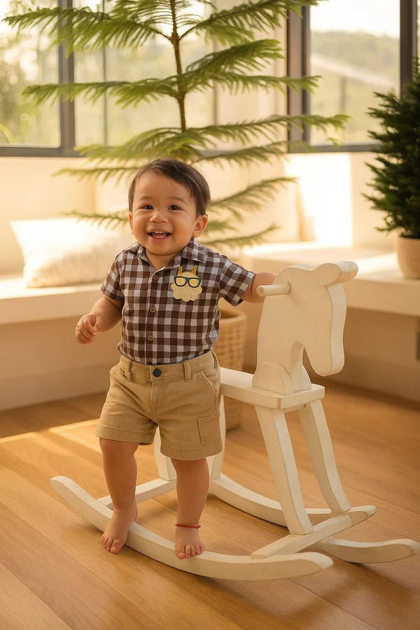 Conjunto Asoleador A Cuadros Verdes Con Short Beige En Drill