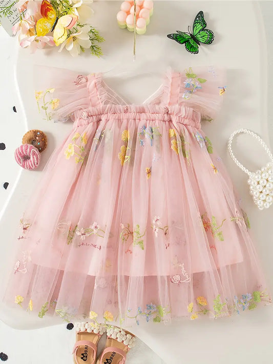 Vestido Princesa Rosado con Detalles de Mariposa