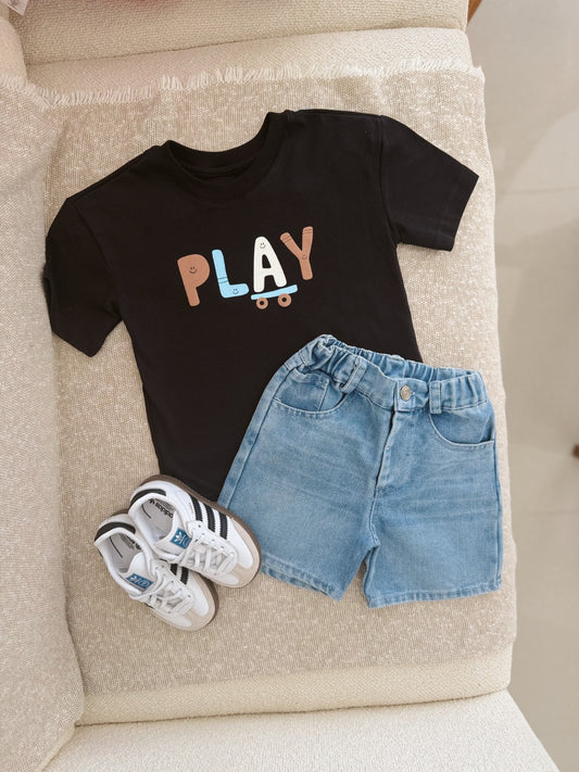 Conjunto Short En Jean Con Camisa Oversize En Color Negra Y Blanca