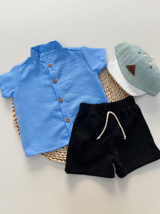 Conjunto Camisa de Botones Azul y Short Negro