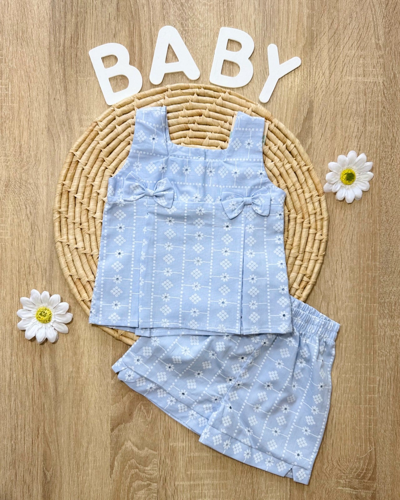 Conjunto de 2 Piezas Short y Camisa Para Bebé Niña